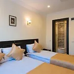 Hotel Sultans 3*