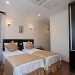 Hotel Sultans 3*