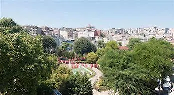 מלון Sultans 3*