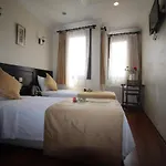 Hotel Sultans 3*